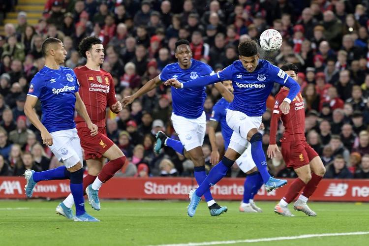 英超战报：亚当斯中圈吊门，勒菲传射，桑德兰3-2伯恩茅斯（英超快讯：亚当斯中圈吊射，勒菲传射建功，桑德兰3-2伯恩茅斯）