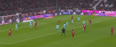 足球英超球队高薪续约门将，球迷满意（英超队豪薪续签主力门将，球迷齐声点赞）